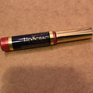 LipSense in color Pomegranate